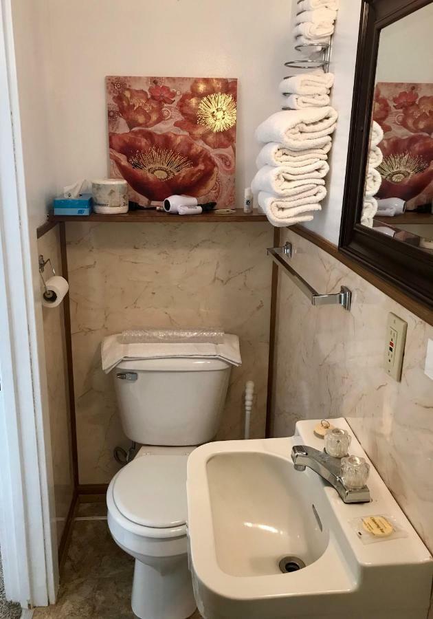 קאסטר Chalet Motel מראה חיצוני תמונה